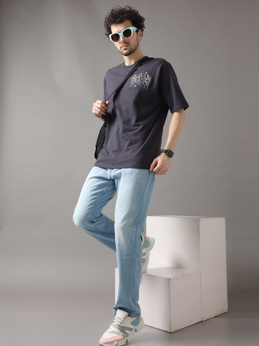 MYSTIC BLACK OVERSIZED T-SHIRT
