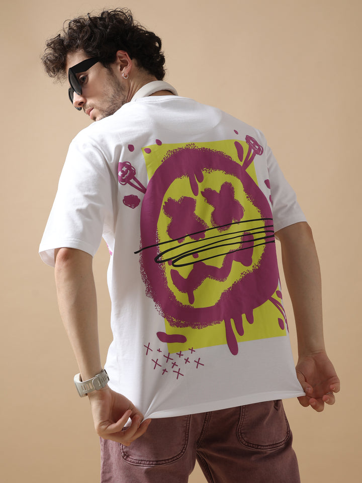 WHITE GRAFFITI SMILEY OVERSIZED T-SHIRT