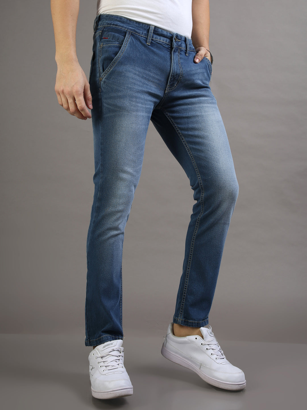 Classic Slim Navy jeans