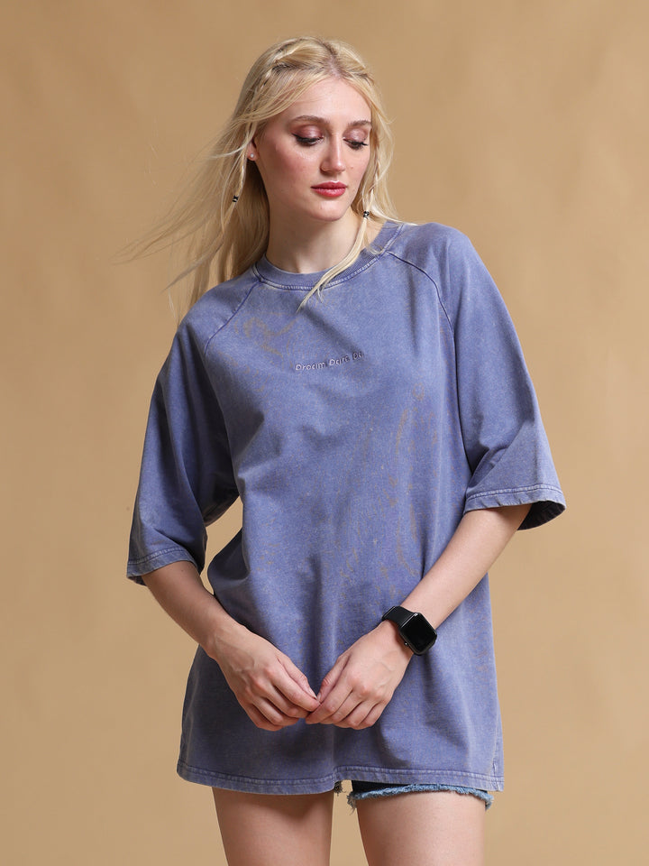 BLUE ACID WASH OVERSIZED WOMEN'S T-SHIRT