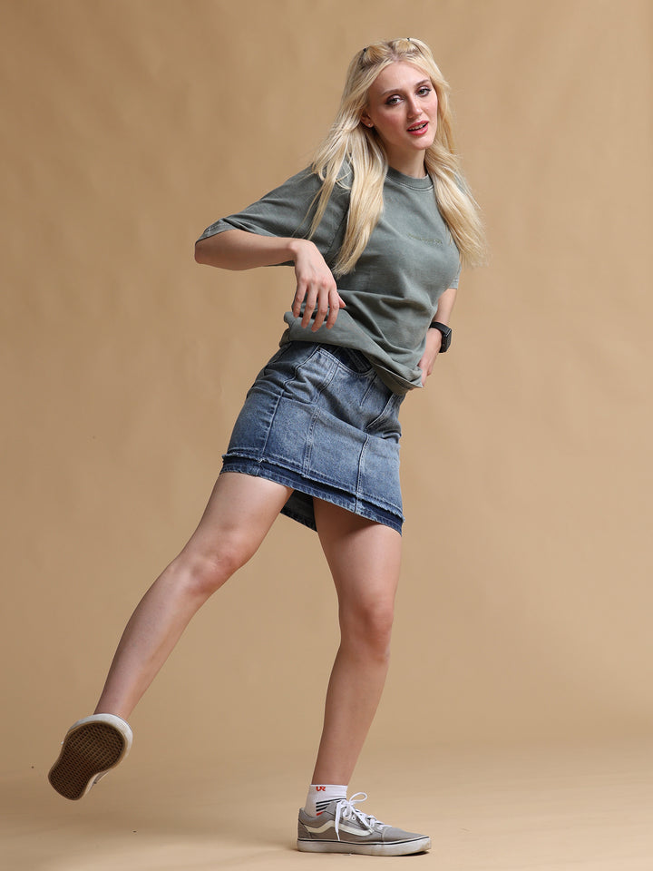 OLIVE ACID WASH OVERSIZED WOMEN'S T-SHIRT