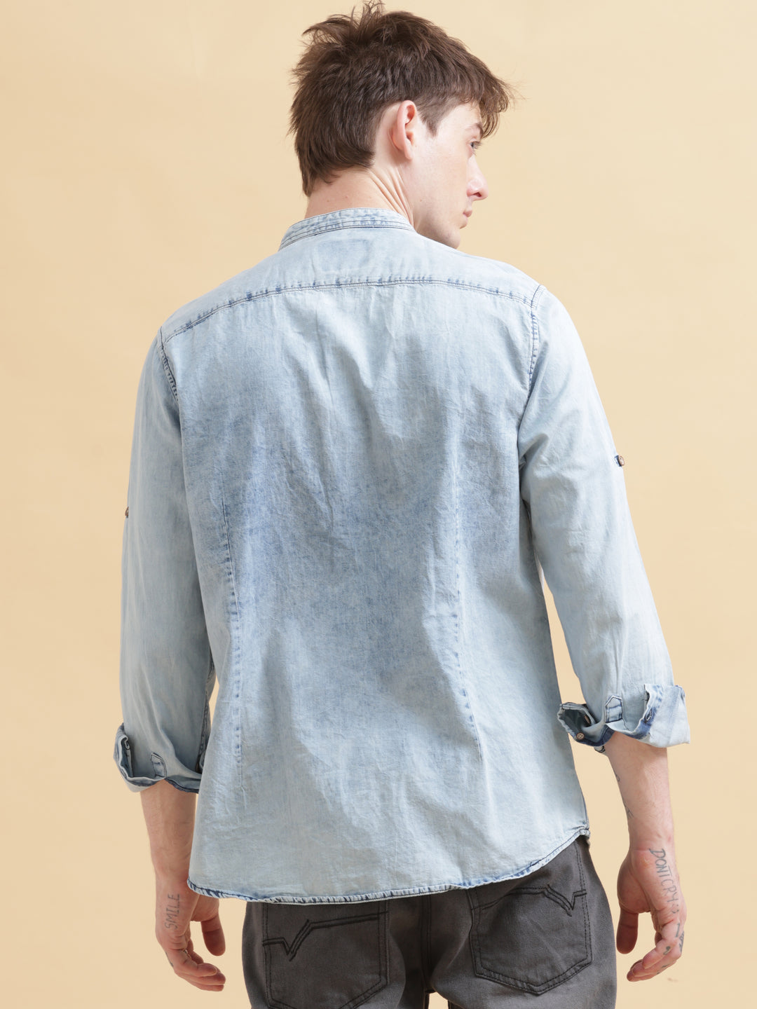 VUDUDenim Mandarin Collar ShirtRegular Fit