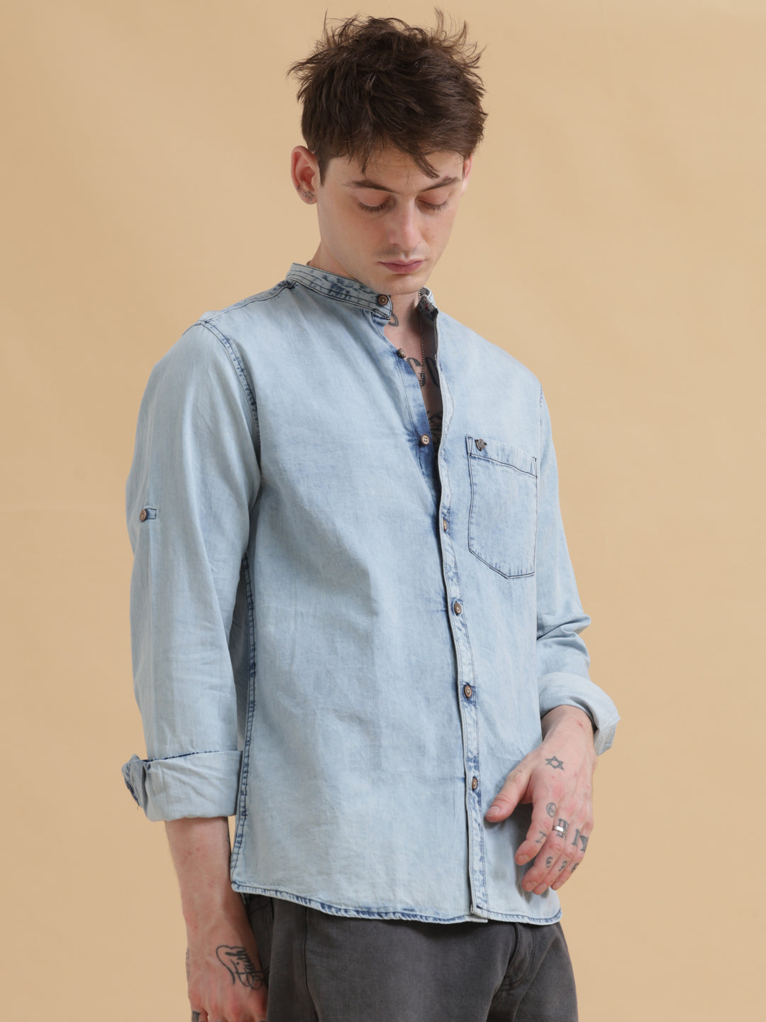 VUDUDenim Mandarin Collar ShirtRegular Fit