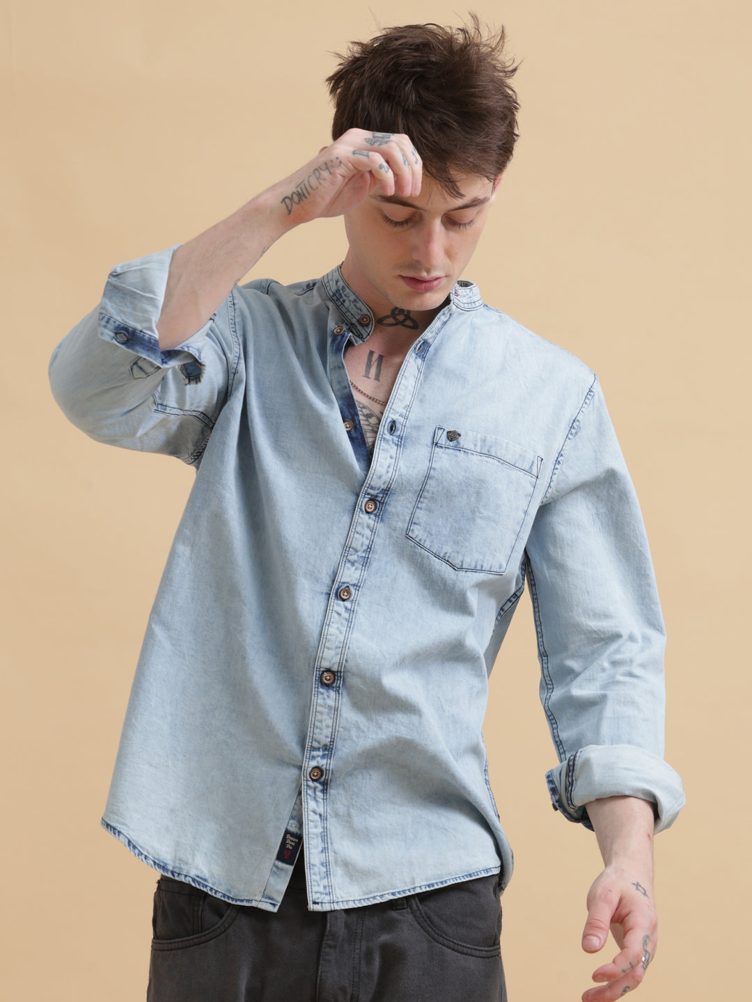 VUDUDenim Mandarin Collar ShirtRegular Fit