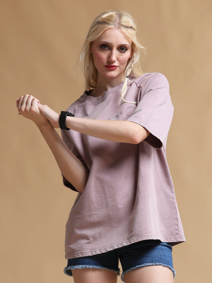 DESERT TAUPE ACID WASH OVERSIZED WOMEN'S T-SHIRT