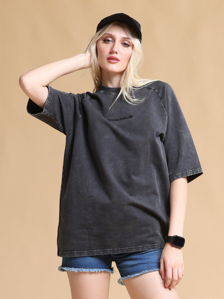 BLACK ACID WASH OVERSIZED WOMEN'S T-SHIRT