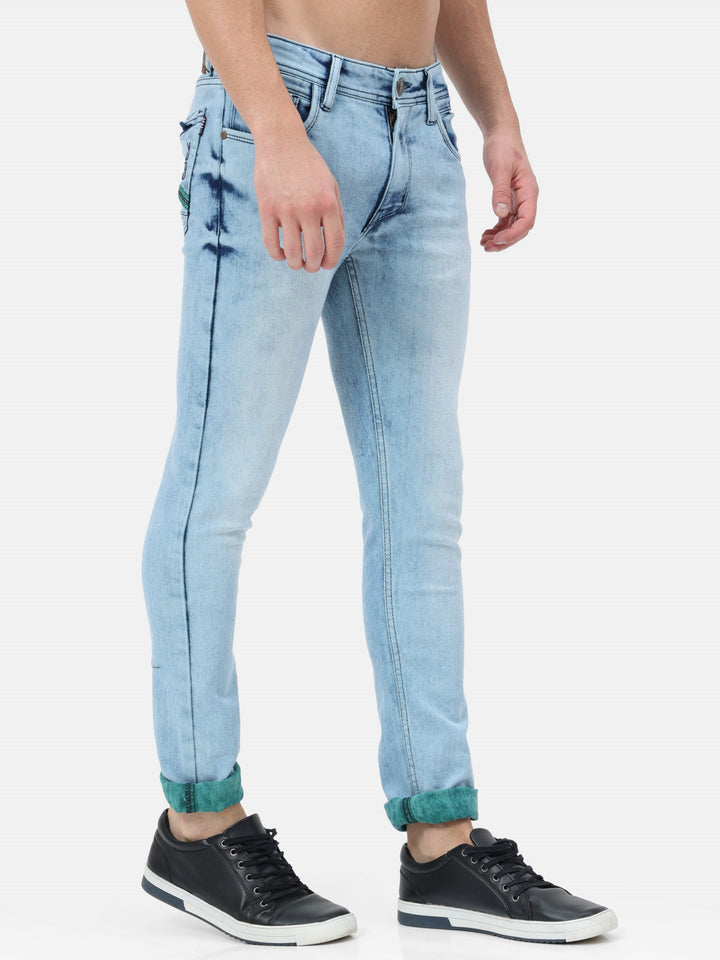 VUDULight Blue Denim with a twistSlim Fit